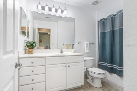 Adosado en venta en Tampa, Florida, 4 dormitorios, 211.91 m2 № 2097548 - foto 21