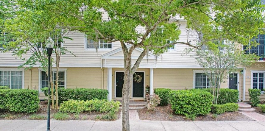 Adosado en Tampa, Florida 4 dormitorios, 211.91 m2 № 2097548