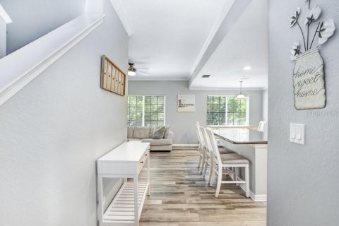 Adosado en venta en Tampa, Florida, 4 dormitorios, 211.91 m2 № 2097548 - foto 8