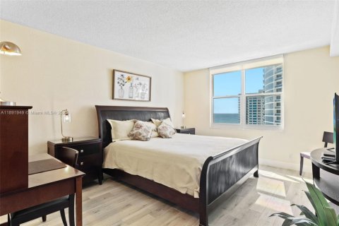 Condominio en venta en Hollywood, Florida, 1 dormitorio, 77.57 m2 № 1945045 - foto 6