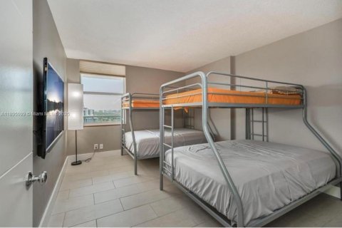 Condo in Fort Lauderdale, Florida, 2 bedrooms № 2081451 - photo 5