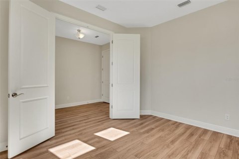 House in Sarasota, Florida 4 bedrooms, 260.96 sq.m. № 1740194 - photo 11