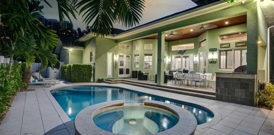 Villa ou maison à Fort Lauderdale, Floride 5 chambres, 358.97 m2 № 754820