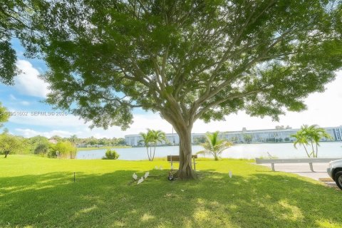 Купить кондоминиум в Майами, Флорида 2 спальни, № 2009488 - фото 19