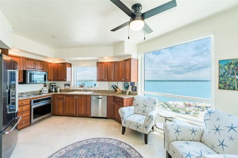 Condo in Clearwater, Florida, 3 bedrooms  № 1919076 - photo 17