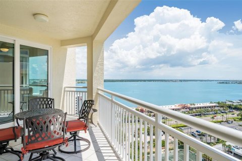 Condo in Clearwater, Florida, 3 bedrooms  № 1919076 - photo 16