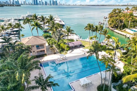 Copropriété à vendre à Miami Beach, Floride: 1 chambre, 69.68 m2 № 2026847 - photo 4