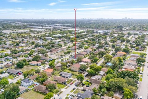 House in Fort Lauderdale, Florida 4 bedrooms № 1768166 - photo 22