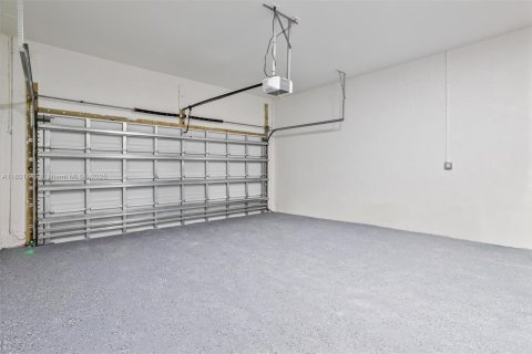 House in Fort Lauderdale, Florida 4 bedrooms № 1768166 - photo 19