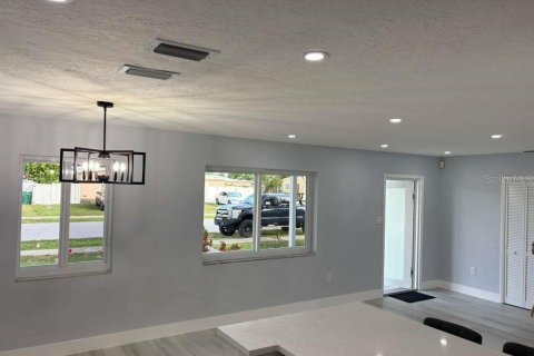 Villa ou maison à vendre à Port Charlotte, Floride: 2 chambres, 98.1 m2 № 2217862 - photo 29