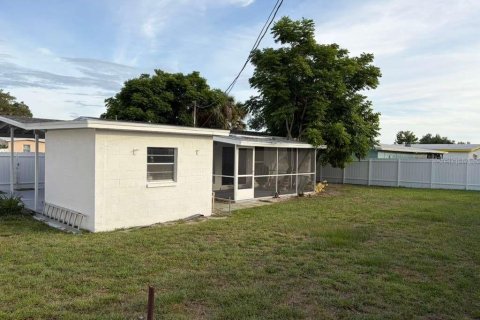 Villa ou maison à vendre à Port Charlotte, Floride: 2 chambres, 98.1 m2 № 2217862 - photo 20