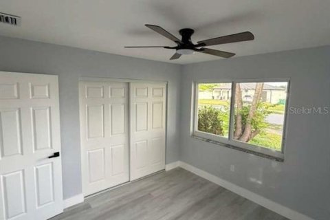 Villa ou maison à vendre à Port Charlotte, Floride: 2 chambres, 98.1 m2 № 2217862 - photo 2