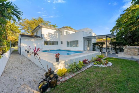 Villa ou maison à vendre à Coral Gables, Floride: 3 chambres, 168.34 m2 № 2033495 - photo 1