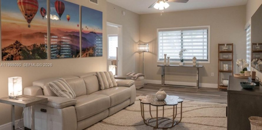 Condo in Palm Beach Gardens, Florida, 2 bedrooms  № 2064218