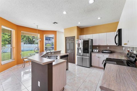 House in Miramar, Florida 4 bedrooms, 273.13 sq.m. № 1742916 - photo 22