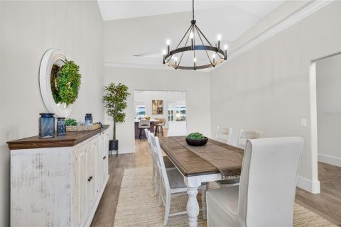 Villa ou maison à vendre à Eustis, Floride: 5 chambres, 427.16 m2 № 2422728 - photo 21