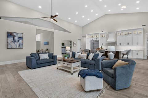 Villa ou maison à vendre à Eustis, Floride: 5 chambres, 427.16 m2 № 2422728 - photo 15