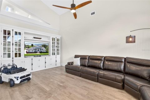 Villa ou maison à vendre à Eustis, Floride: 5 chambres, 427.16 m2 № 2422728 - photo 22