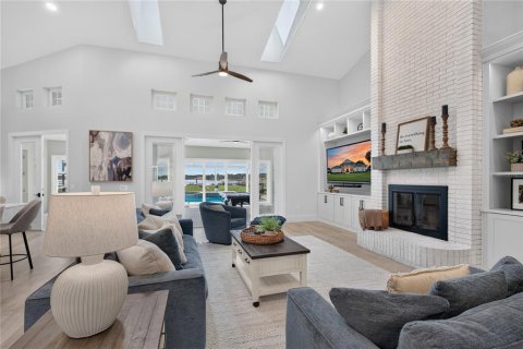 Villa ou maison à vendre à Eustis, Floride: 5 chambres, 427.16 m2 № 2422728 - photo 8
