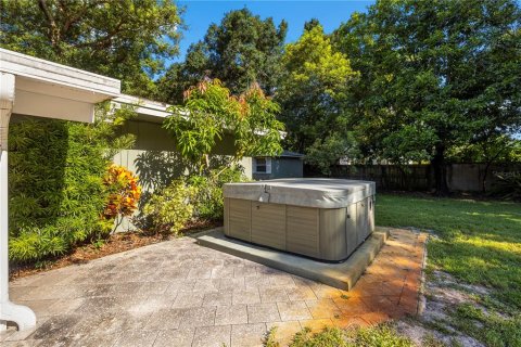House in Clearwater, Florida 6 bedrooms, 360.93 sq.m. № 2283350 - photo 13