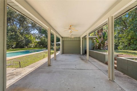 House in Clearwater, Florida 6 bedrooms, 360.93 sq.m. № 2283350 - photo 9