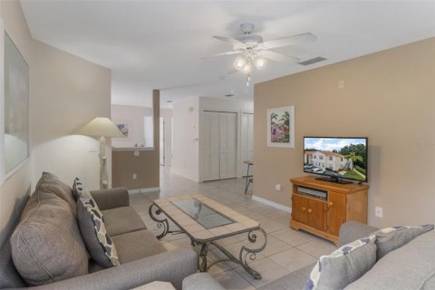 Copropriété à vendre à Kissimmee, Floride: 3 chambres, 115.66 m2 № 1883569 - photo 9