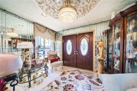 Casa en venta en Miami, Florida, 4 dormitorios, 382.48 m2 № 1732143 - foto 8