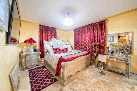 Casa en venta en Miami, Florida, 4 dormitorios, 382.48 m2 № 1732143 - foto 23