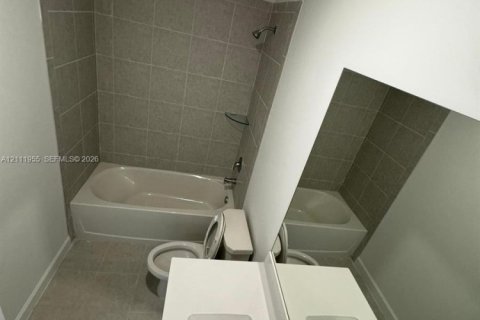 Adosado en venta en Homestead, Florida, 3 dormitorios, 123.37 m2 № 2432079 - foto 18