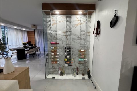Copropriété à louer à Aventura, Floride: 2 chambres, 130.34 m2 № 2081300 - photo 8