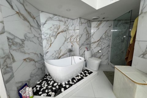Copropriété à louer à Aventura, Floride: 2 chambres, 130.34 m2 № 2081300 - photo 11
