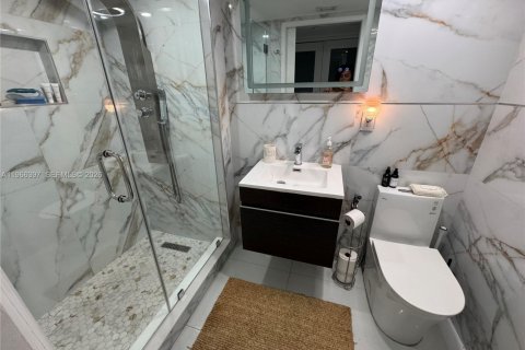 Copropriété à louer à Aventura, Floride: 2 chambres, 130.34 m2 № 2081300 - photo 17