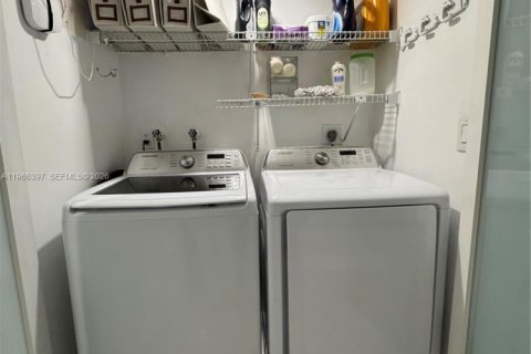 Copropriété à louer à Aventura, Floride: 2 chambres, 130.34 m2 № 2081300 - photo 19