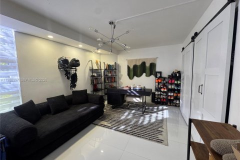 Copropriété à louer à Aventura, Floride: 2 chambres, 130.34 m2 № 2081300 - photo 18