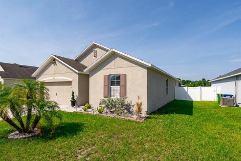 Casa en alquiler en Winter Haven, Florida, 4 dormitorios, 166.11 m2 № 1769618 - foto 2