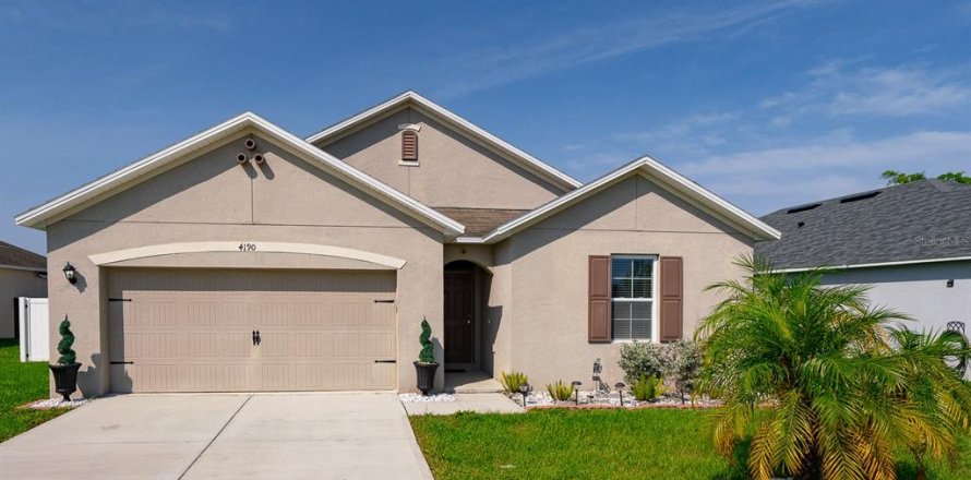 Villa ou maison à Winter Haven, Floride 4 chambres, 166.11 m2 № 1769618