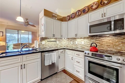 Купить виллу или дом в Клермон, Флорида 9 комнат, 174.01м2, № 2096229 - фото 16