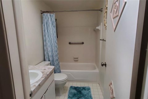 Condo in Saint Pete Beach, Florida, 1 bedroom  № 2102159 - photo 26