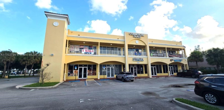 Propiedad comercial en Fort Lauderdale, Florida № 2054959