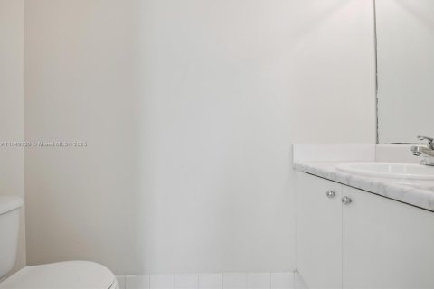 Condo in Weston, Florida, 4 bedrooms  № 1852033 - photo 17