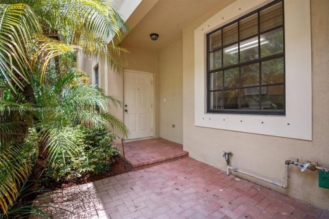Condo in Weston, Florida, 4 bedrooms  № 1852033 - photo 3