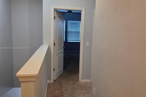 Townhouse in Orlando, Florida 3 bedrooms, 163.88 sq.m. № 1994903 - photo 11