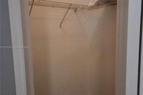 Townhouse in Orlando, Florida 3 bedrooms, 163.88 sq.m. № 1994903 - photo 30