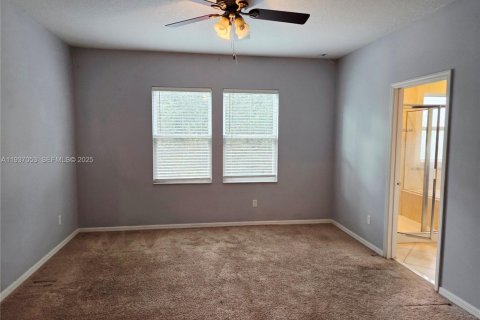 Townhouse in Orlando, Florida 3 bedrooms, 163.88 sq.m. № 1994903 - photo 12