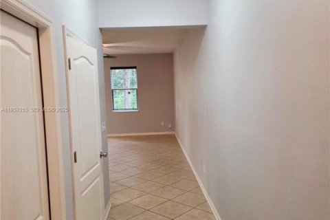 Townhouse in Orlando, Florida 3 bedrooms, 163.88 sq.m. № 1994903 - photo 3