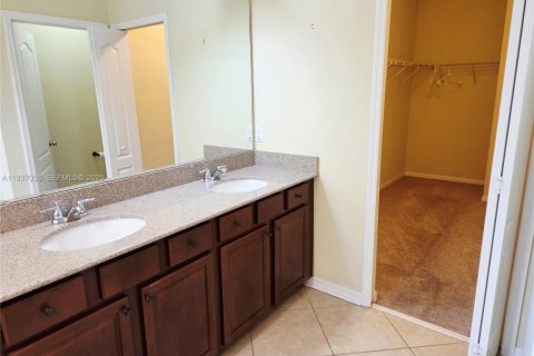 Townhouse in Orlando, Florida 3 bedrooms, 163.88 sq.m. № 1994903 - photo 19