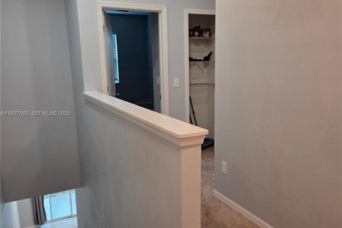 Townhouse in Orlando, Florida 3 bedrooms, 163.88 sq.m. № 1994903 - photo 10