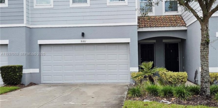 Townhouse in Orlando, Florida 3 bedrooms, 163.88 sq.m. № 1994903