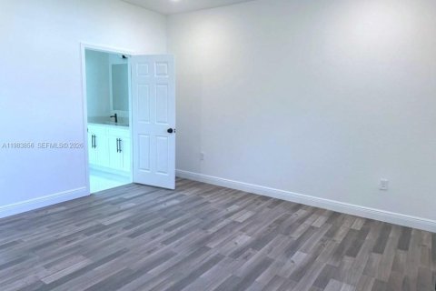 Casa en venta en Lehigh Acres, Florida, 3 dormitorios, 130.62 m2 № 2046731 - foto 15