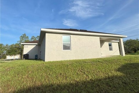 Casa en venta en Lehigh Acres, Florida, 3 dormitorios, 130.62 m2 № 2046731 - foto 5